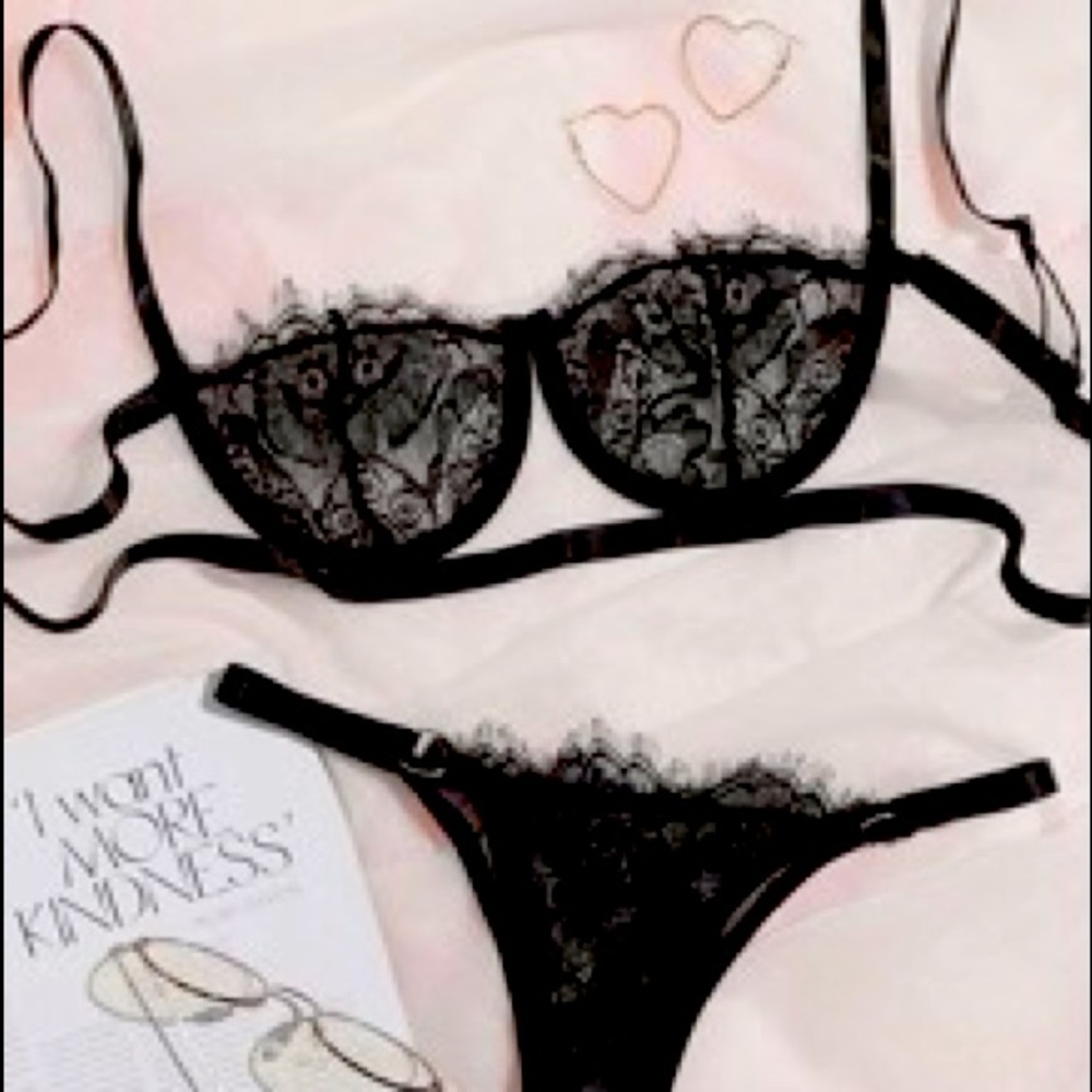 NWOT Lace bra and thong set